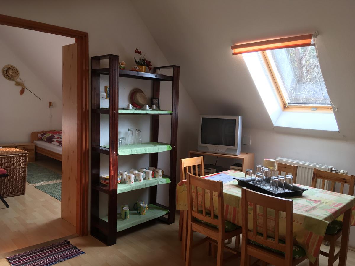 Bakonyi Apartmanhaz Eplény Exterior photo